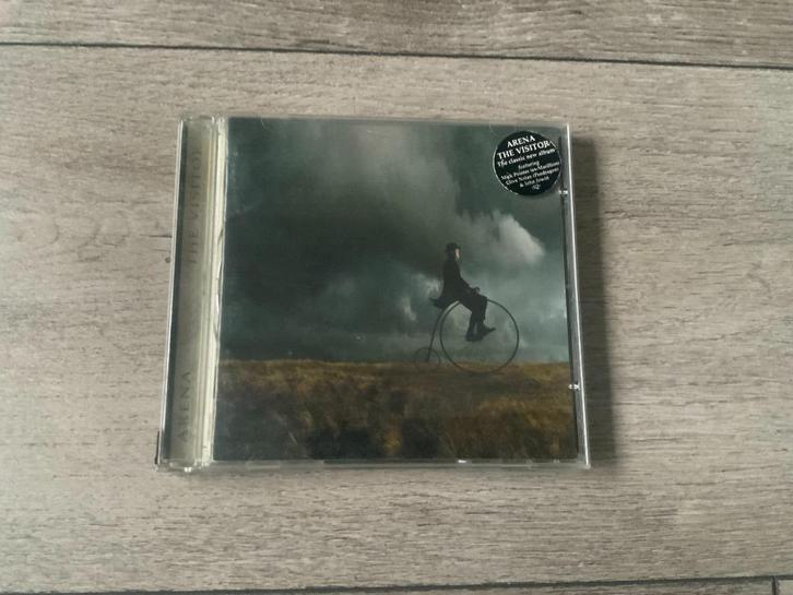 CD - Rock - Arena The Visitor, Cd's en Dvd's, Cd's | Rock, Zo goed als nieuw, Poprock, Ophalen of Verzenden