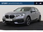 BMW 1 Serie 118i Sport Line Automaat / Sportstoelen / Achter, 65 €/maand, 136 pk, Gebruikt, Grijs