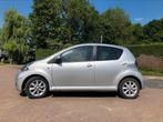 Toyota Aygo 1.0 12V Vvt-i 5DRS 2010 Grijs, Voorwielaandrijving, 4 stoelen, 68 pk, Origineel Nederlands