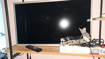 Te koop: Panasonic TV met afstandsbediening 31 inch  beschikbaar voor biedingen