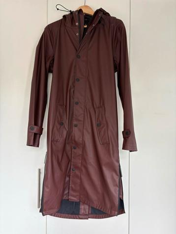 Maium Regenjas Original Wine Red Maat S beschikbaar voor biedingen