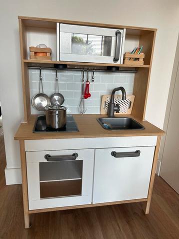 IKEA Speelkeuken met Achterwand beschikbaar voor biedingen
