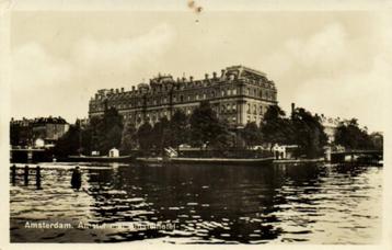 Amsterdam, Amstel met Amstelhotel - boot - beschreven beschikbaar voor biedingen
