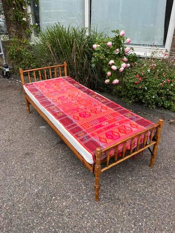 Vintage Dagbed/Opklapbed! beschikbaar voor biedingen