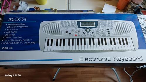 Medeli mc37A Keyboard, Muziek en Instrumenten, Keyboards, Zo goed als nieuw, 49 toetsen, Medeli, Midi-aansluiting, Ophalen of Verzenden