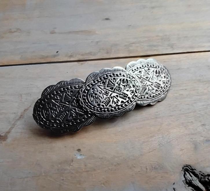 Vintage haarspeld - haarclip - met hiërogliefen / spijkersch, Sieraden, Tassen en Uiterlijk, Uiterlijk | Haarverzorging, Gebruikt