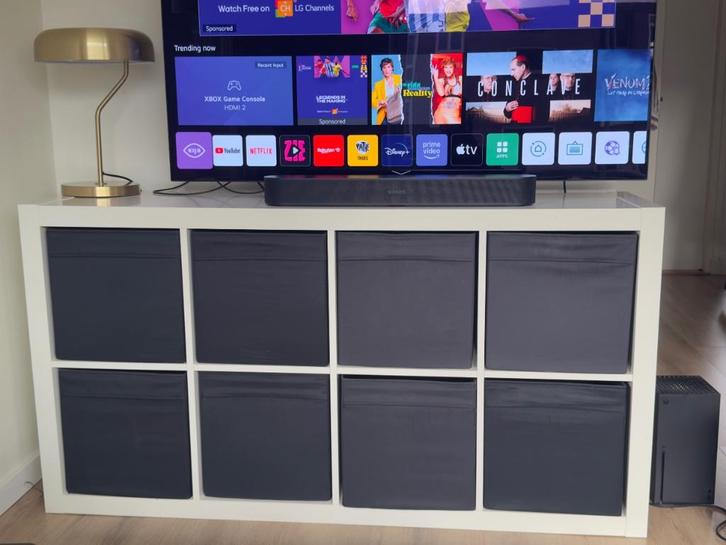 IKEA KALLAX kast – wit, met 8 zwarte DRÖNA bakken, Huis en Inrichting, Kasten | Boekenkasten, Gebruikt, 50 tot 100 cm, 100 tot 150 cm