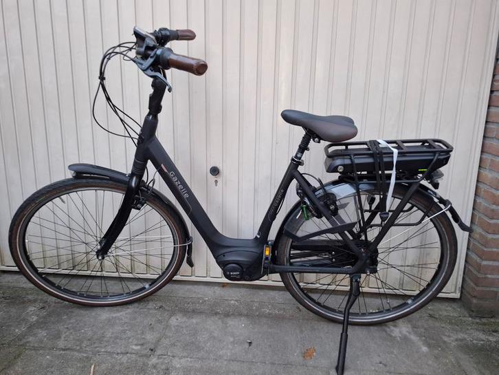 Mooie gazelle orange c8 28 inch dames ebike
bosch Middenmoto, Fietsen en Brommers, Elektrische fietsen, Zo goed als nieuw, Gazelle