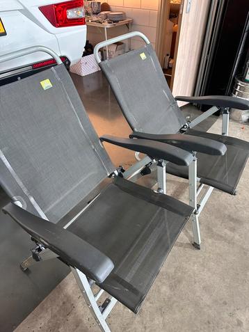 Camping stoelen beschikbaar voor biedingen