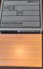 Diasorteerraam c.q. lichtbak voor 30 dia's, Ophalen, Gebruikt