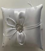 2 Ringkussens wit met strass hart, Ophalen of Verzenden, Nieuw