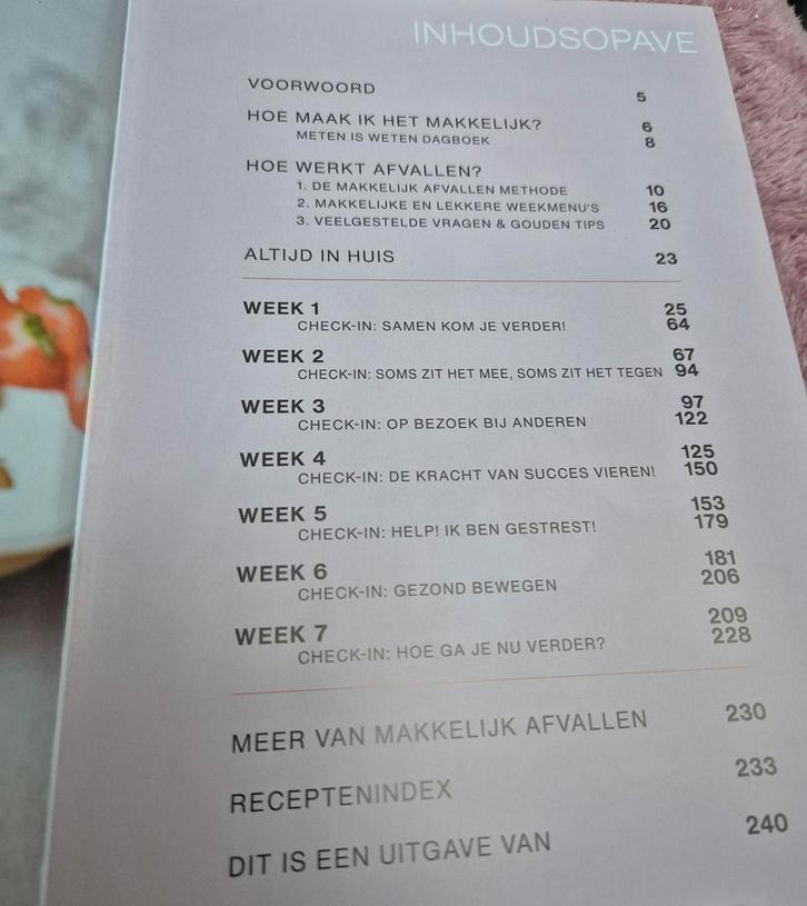 Makkelijk Afvallen - Koolhydraatarm 50 Dagen, Boeken, Kookboeken, Zo goed als nieuw, Overige gebieden, Ophalen of Verzenden