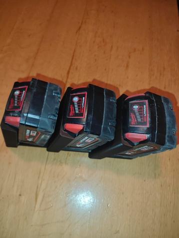  3D-Geprinte Accuhouder voor Milwaukee M18 beschikbaar voor biedingen