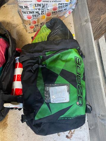 Ozone Edge 7m kite met bar beschikbaar voor biedingen