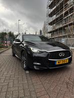 Infiniti Q30 2.0 S D 155KW AUT 4WD 2017 Zwart, Auto's, Infiniti, Automaat, 15 km/l, Q30, 4 cilinders