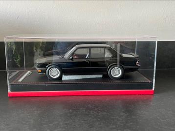 1:18 BMW M5 E28 1986 1:18 AB Models zwart beschikbaar voor biedingen