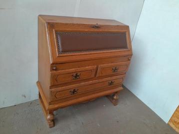 secretaire bureau eikenhout beschikbaar voor biedingen