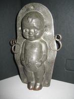 ANTIEKE CHOCOLADEVORM  KINDJE, Ophalen of Verzenden