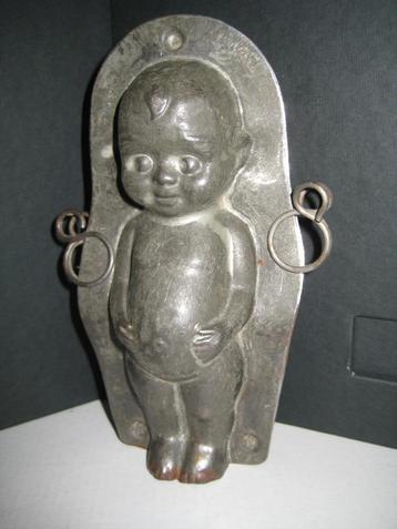 ANTIEKE CHOCOLADEVORM  KINDJE beschikbaar voor biedingen