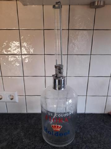 Prachtige vintage Eau de Cologne dispenser Flora Boldoot. beschikbaar voor biedingen