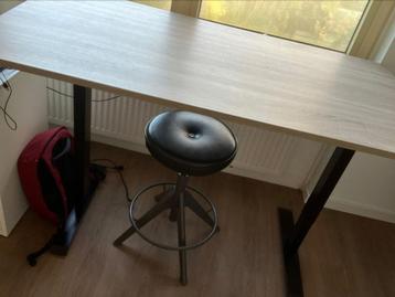 Bureau - In hoogte verstelbaar