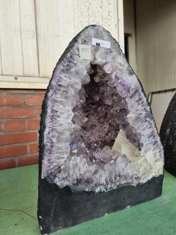 XL Amethist Geode 40x32cm 29kg+ Amethyst MP5 beschikbaar voor biedingen