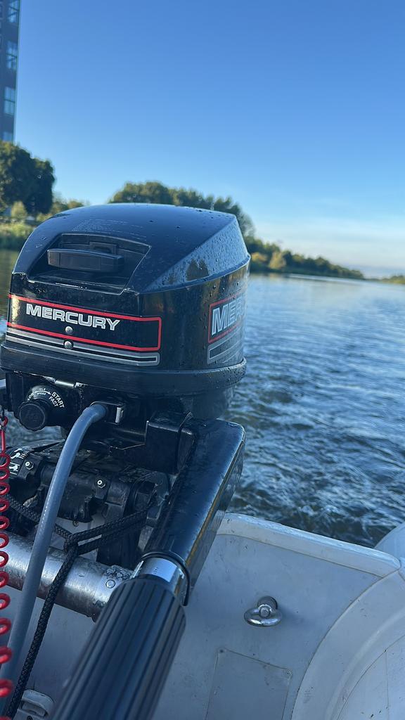 Nette 15pk mercury 2takt kortstaart, Watersport en Boten, Bootonderdelen, Gebruikt, Motor en Techniek, Motorboot, Ophalen