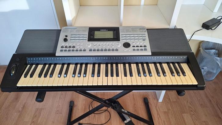 Medeli A800 keyboard, Muziek en Instrumenten, Samplers, Ophalen