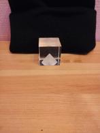 Glazen kubus met piramide, Ophalen of Verzenden, Zo goed als nieuw