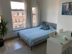 Looking for a room near Haarlem/Amsterdam region, Huizen en Kamers, Op zoek naar een kamer