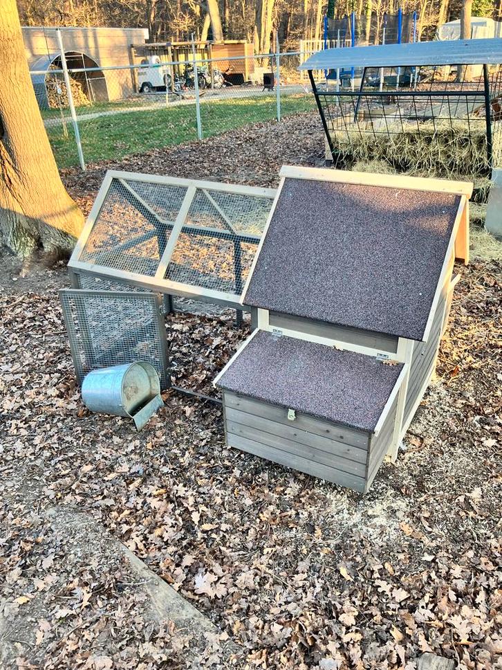 Grote kippenhok met ren, Dieren en Toebehoren, Pluimvee | Toebehoren, Zo goed als nieuw, Kippenhok of Kippenren, Ophalen