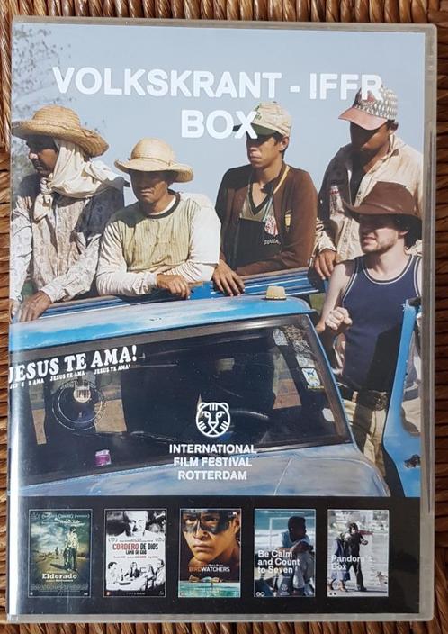 Volkskrant IFFR box - 5 filmhuis DVD's in 1 box - IZGST, Cd's en Dvd's, Dvd's | Filmhuis, Zo goed als nieuw, Boxset, Vanaf 12 jaar