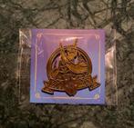 Efteling pubquiz pin 2025, Verzamelen, Verzenden, Zo goed als nieuw, Button of Speldje