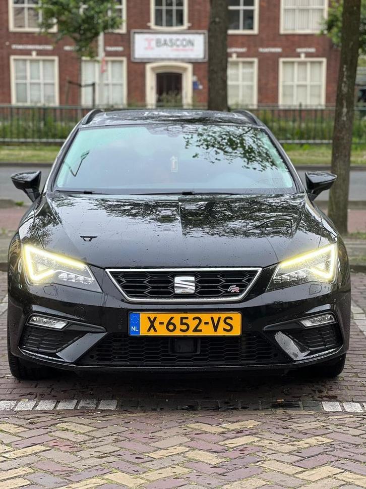 Seat Leon 1.8 TSI 180PK Dsg-7 2017 Zwart, Auto's, Seat, 1272 kg, 680 kg, 4 cilinders, Zwart
