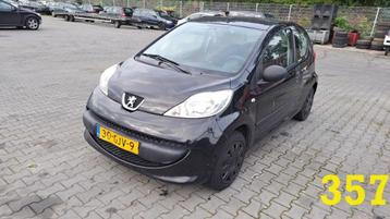 Onderdelen Peugeot 107 1.0 2008 Zwart