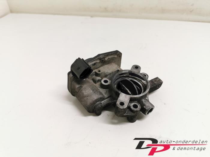 Gasklephuis van een Opel Corsa