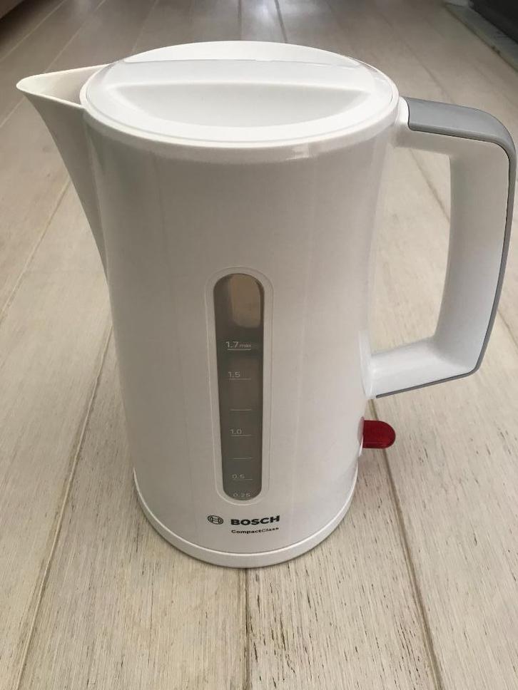 Witte Bosch waterkoker 1,7 liter 2000-2400 Watt, Witgoed en Apparatuur, Waterkokers, Gebruikt, 1 tot 2 liter, Ophalen of Verzenden