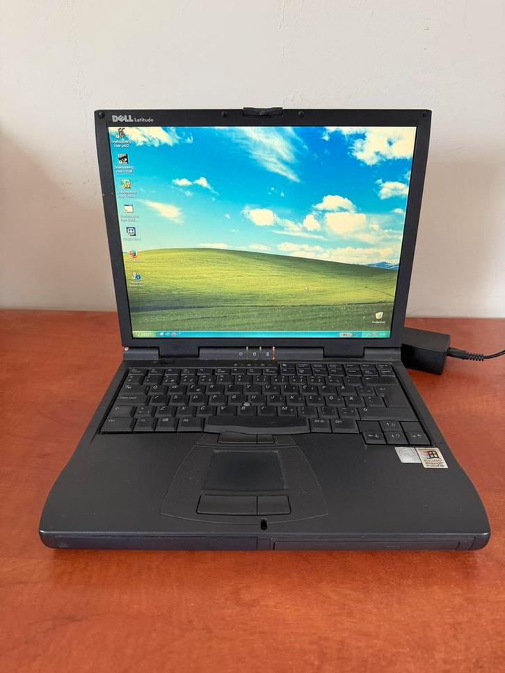 Dell Latitude CPx - Retro Gaming Laptop (Pentium III), Computers en Software, Vintage Computers, Ophalen of Verzenden