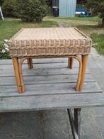 Rieten bijzet tafeltje, Ophalen of Verzenden, Gebruikt