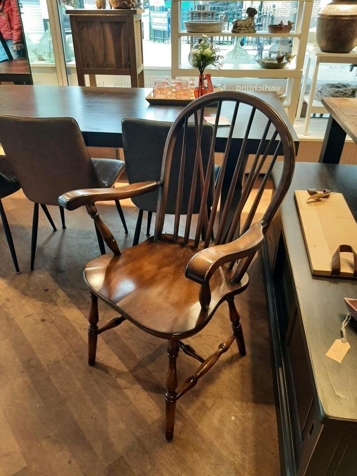 Prachtige Windsor armleuning stoel, Antiek en Kunst, Antiek | Meubels | Stoelen en Banken, Ophalen