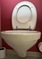 Villeroy & Boch Omnia toilet met toiletbril, Huis en Inrichting, Ophalen, Minder dan 50 cm, Gebruikt, Overige typen