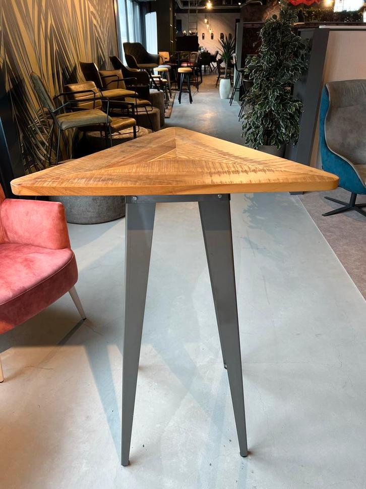 Showroommodel Bartafel Driehoek - Statafel, Huis en Inrichting, Tafels | Statafels, Zo goed als nieuw, Ophalen of Verzenden