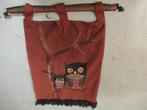 Wandkleed met Geborduurde  Uiltjes, Antiek en Kunst, Antiek | Kleden en Textiel, Ophalen of Verzenden