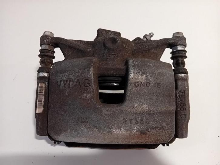 Remklauw links voor Volkswagen Golf, Auto-onderdelen, Remmen en Aandrijving, Volkswagen, Gebruikt, Herkomst onderdeel bekend, 12 maanden garantie