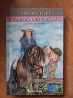 Pony Friends - Pony's in gevaar - Hemmink, Boeken, Ophalen of Verzenden, Zo goed als nieuw, Fictie, Henriette Kan-Hemmink