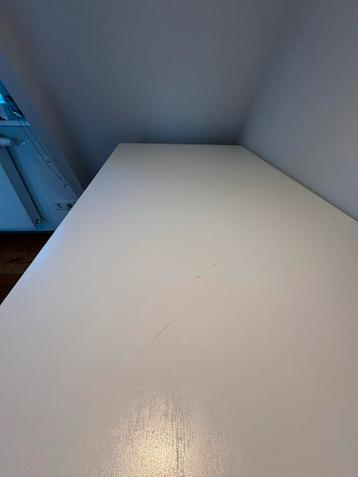 Ikea Malm Bureau - 140x65 cm - afbeelding 3