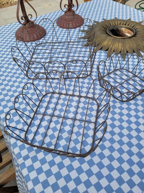Set nieuwe draadmanden Clayre & Eef foto 1 t/m 4, Huis en Inrichting, Woonaccessoires | Schalen en Manden, Nieuw, Mand, Rechthoekig