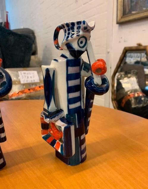 Beeld kandelaars twee Figura Sargadelos Santiago emigrante, Verzamelen, Beelden en Beeldjes, Ophalen of Verzenden