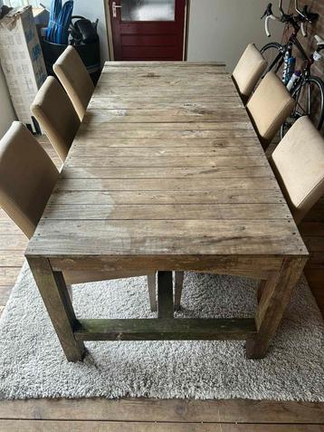 Houten Eettafel zonder Stoelen beschikbaar voor biedingen