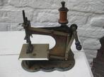 kinder naaimachine, Antiek en Kunst, Antiek | Naaimachines, Ophalen of Verzenden
